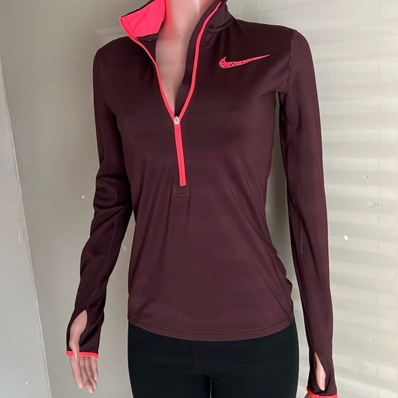 Nike Sweaters - Nike pro
